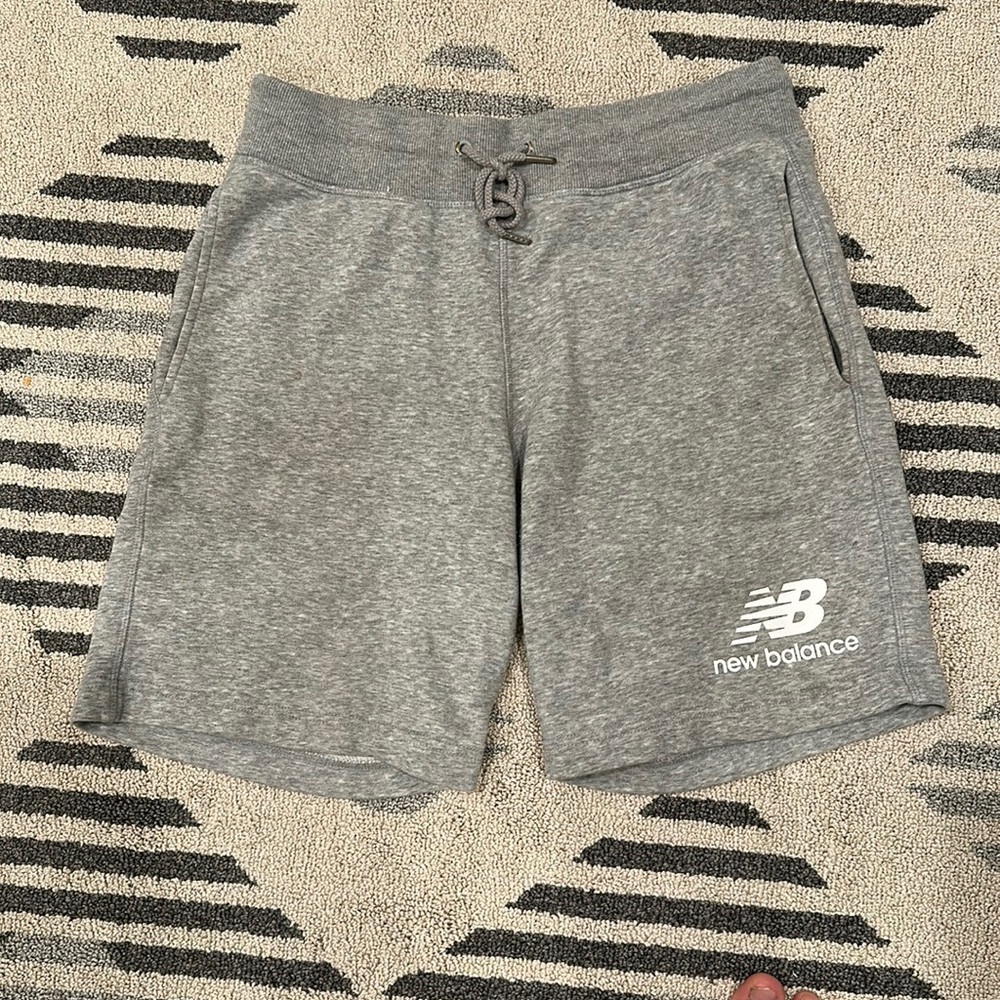 New Balance Sweatshorts Sz M Mens Grey